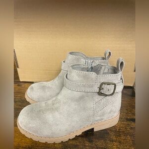 Old Navy Gray Kids Boots with Buckle